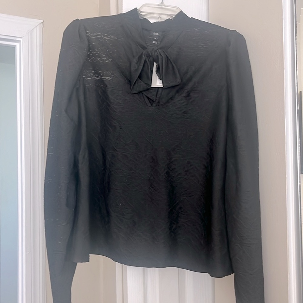 River island neck tie lace top with lining NWT